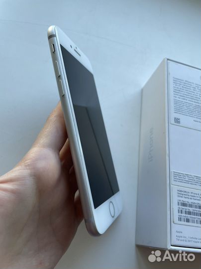 iPhone 8, 64 ГБ
