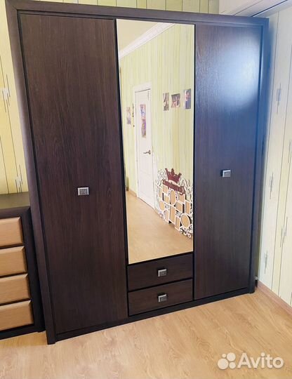 Спальный гарнитур бу