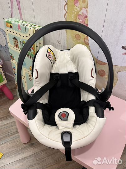 Автолюлька mima xari 0+