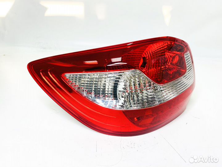 Фонарь Гранта Ваз 2191 лифтбек оригинал левый