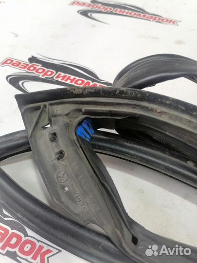 Уплотнитель двери Mazda 6 2.0 GH