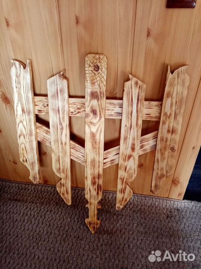 Полка-вешалка для бани, дачи, беседки