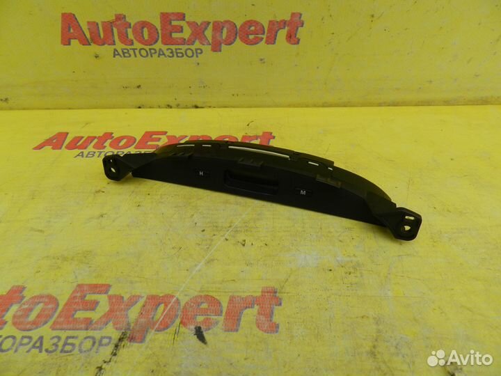 Часы Nissan Almera