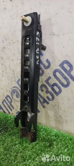 Механизм регулировки ремня безопасности левый Ford