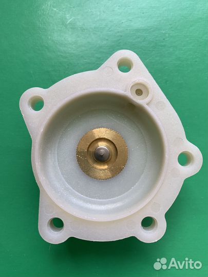 Крышка в/узла Bosch WR-10,13 (аналог)