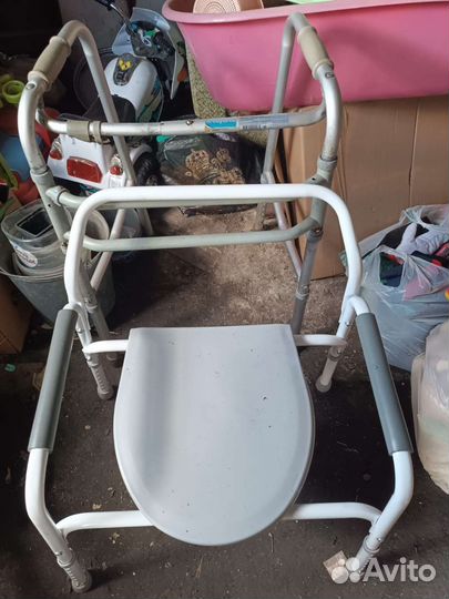 Кресло туалет для инвалидов бу и ходунки