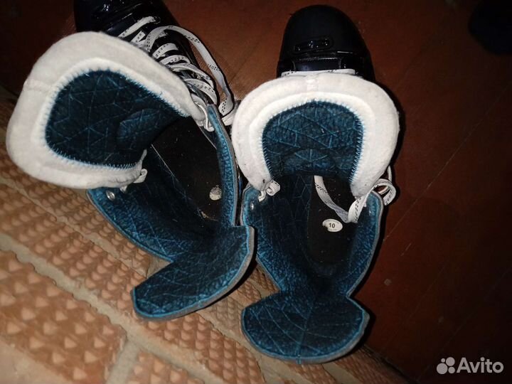 Хоккейные коньки bauer