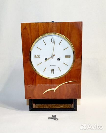 Часы настенные, настольные 