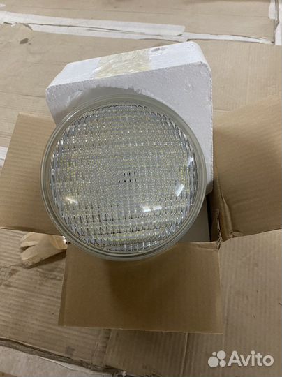 Лампа для бассейна, свет белый