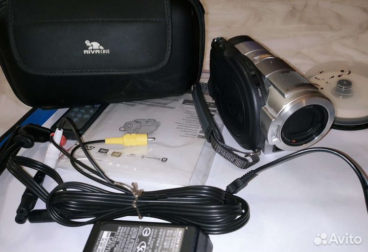 Видеокамера Sony DCR-DVD408E