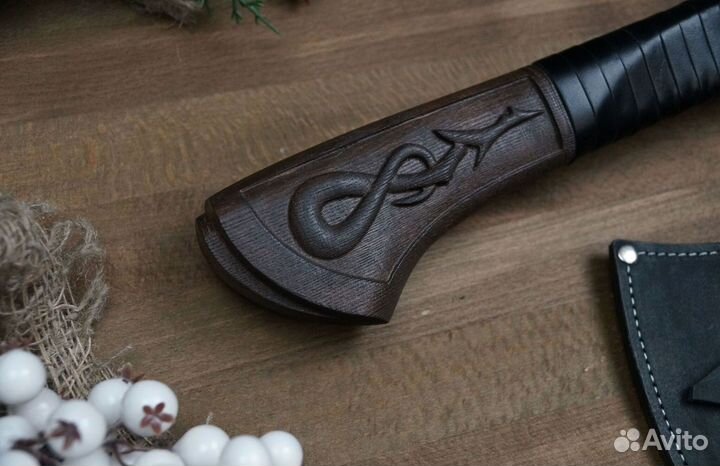 Топор Шершень