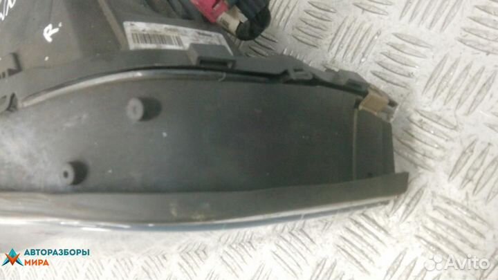 Фара правая Volvo XC90 2006