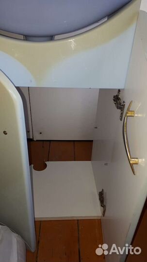 Раковина с тумбой