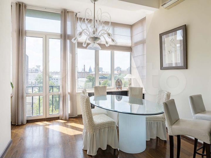 4-к. квартира, 200 м², 7/7 эт.