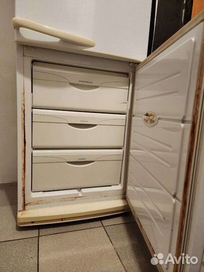 Холодильник atlant двухкамерный бу