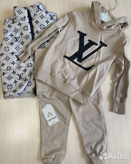 Детский костюм тройка с жилеткой