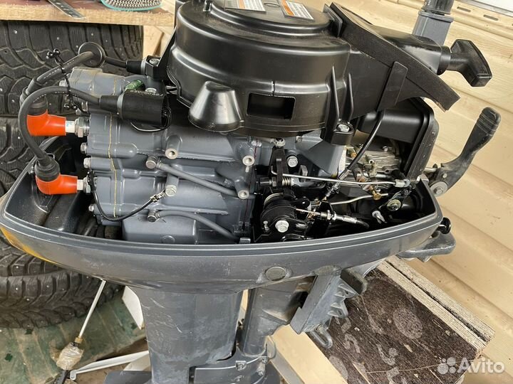 Лодка с мотором