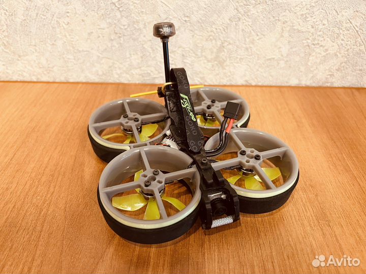 FPV квадрокоптер - синевуп 