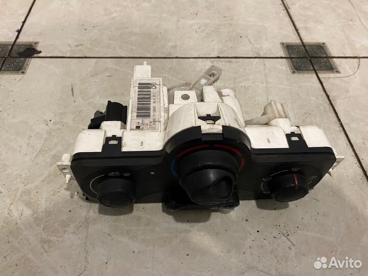 Блок управления печкой Renault Megan 2
