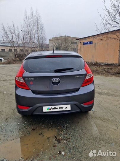 Hyundai Solaris 1.4 AT, 2012, 207 000 км