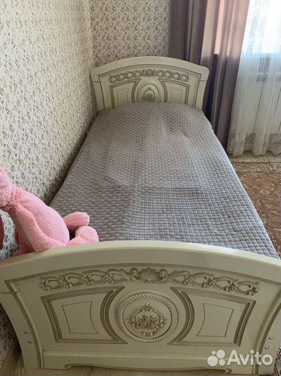 Кровати