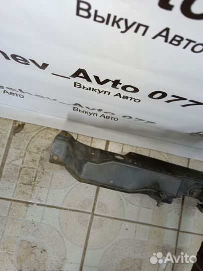 Передняя рамка телевизора (верхняя часть) Geely mk