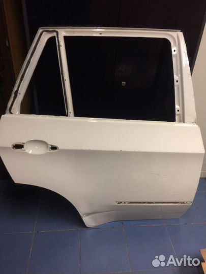 Дверь задняя правая BMX, X5, E70
