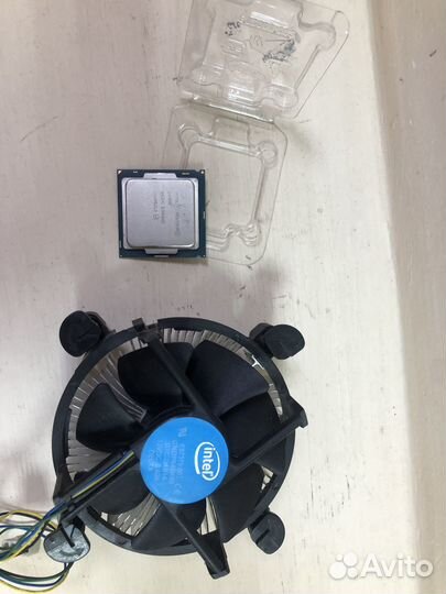 Intel Pentium G4500 процессор и кулер