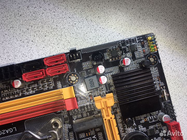Материнская плата с процессором