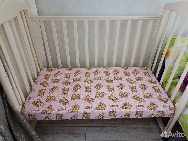 Кроватка для новорожденных 