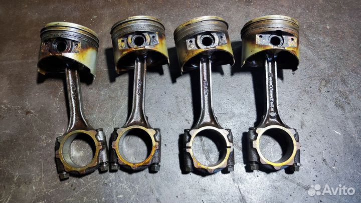 Поршень с шатуном Hyundai Sonata IV (EF) 2.0 g4jp