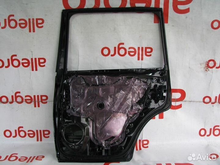 Toyota Land Cruiser 200 дверь задняя правая 2015+