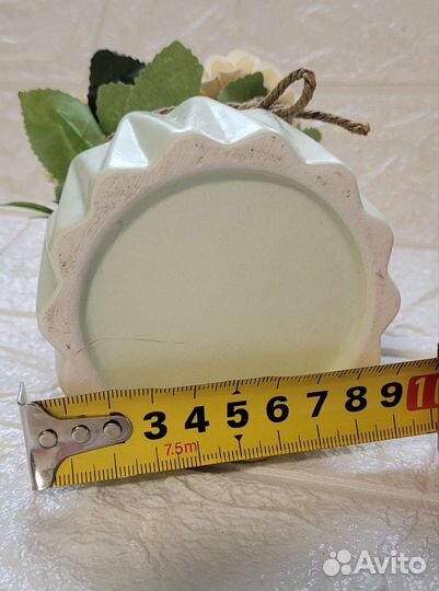 Интерьерная ваза с искусственными цветами