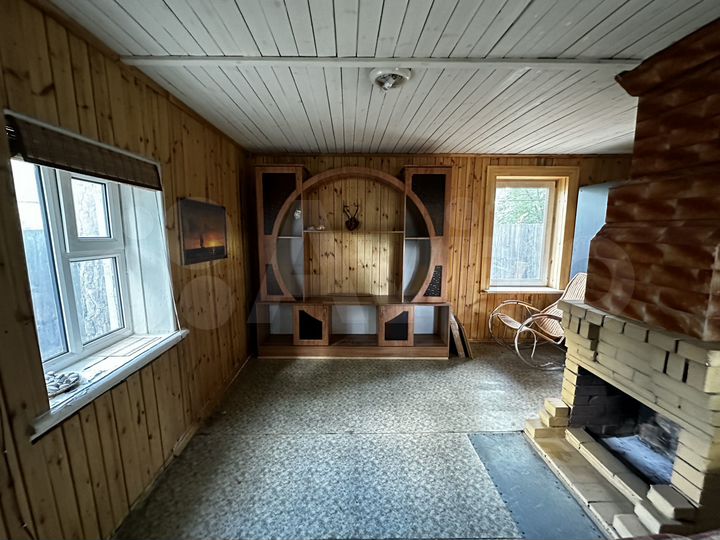 Дача 20 м² на участке 4 сот.