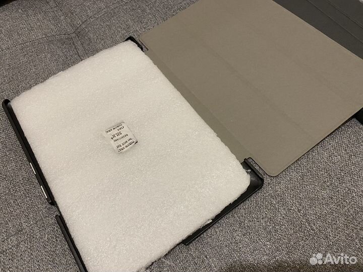 Чехол / чехол-клавиатура на планшет (21х12/24х17)