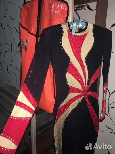 Костюм для фигурного катания