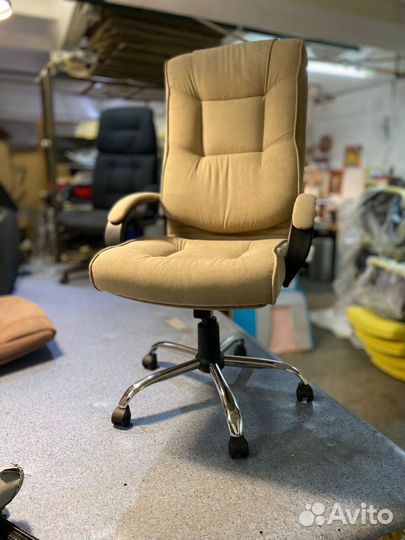 Кресло офисное