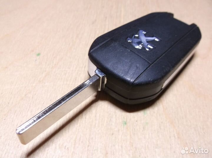 Пежо выкидной чип ключ 3 кнопки