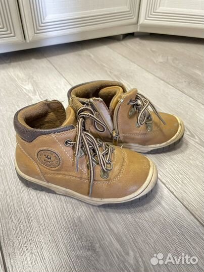 Ботинки осенние