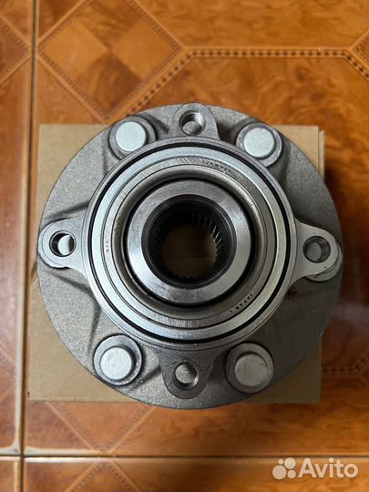 Ступица переднего колеса в сборе Паджеро 4 V97/V98