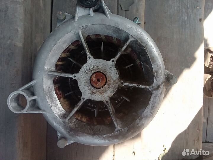 Электродвигатель от стиральной машины