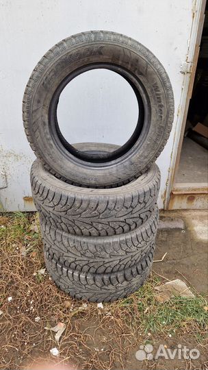 Hankook Winter I'Pike 205/60 R15