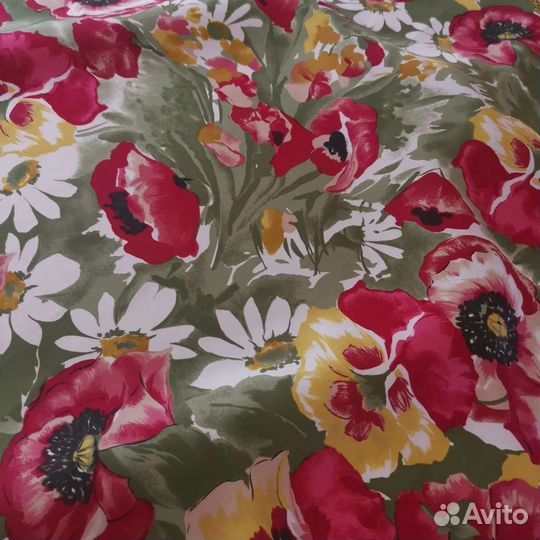 Большой красивый платок