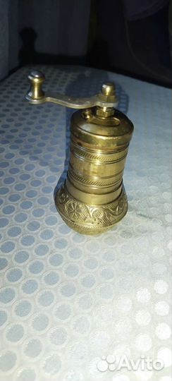 Медно-латунные предметы для интерьера