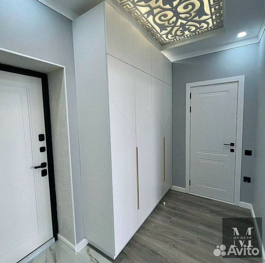 Шкаф распашной