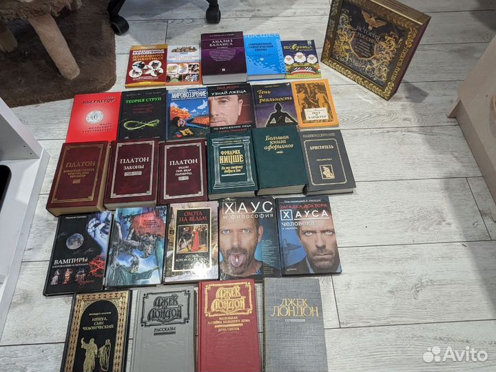 Книги (нон-фикшен, худож, науч) + Подарок (книга)