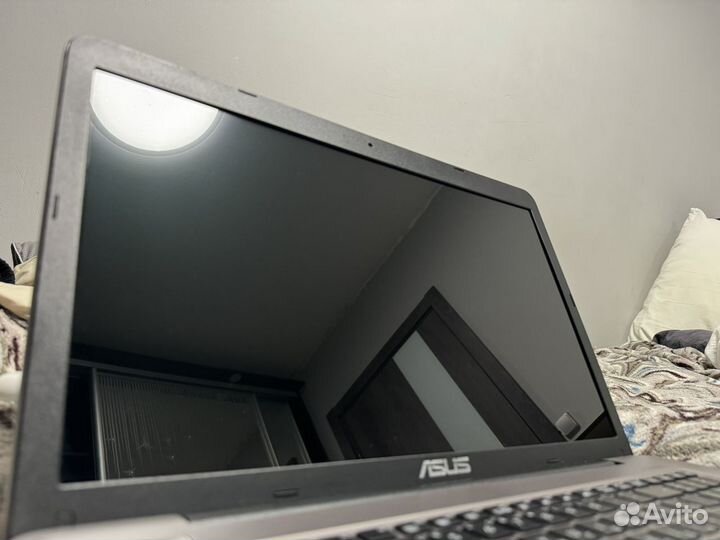 Ноутбук Asus X756U