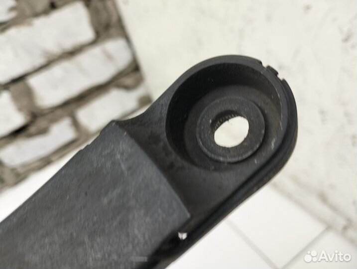 Поводок ст/оч передний Grand Cherokee WK2