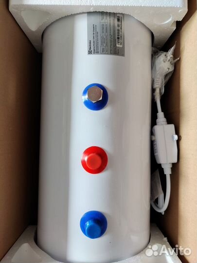 Водонагреватель Electrolux EWH 30 Citadel 2 кВт