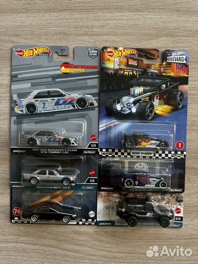 Hot Wheels Premium Land Cruiser, Bone Shaker